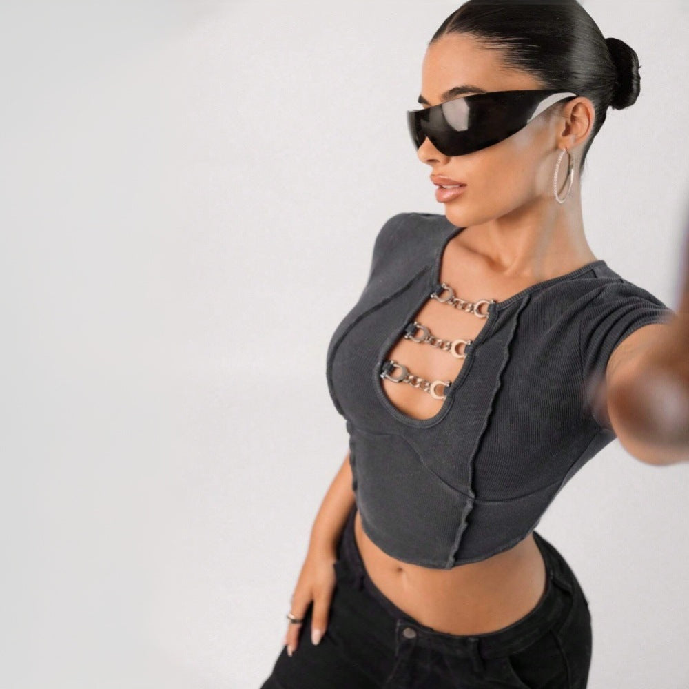 Láncos kivágású női crop top – egy igazán dögös darab
