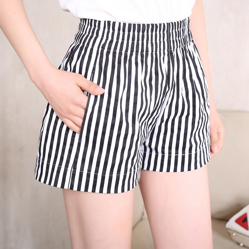 Plus Size Csíkos Short