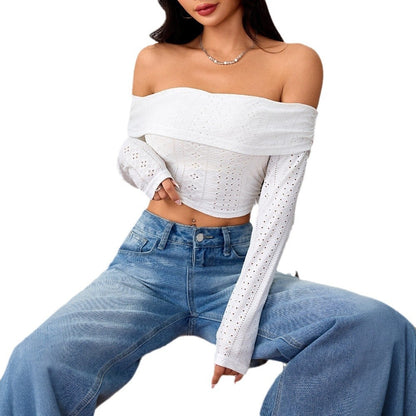 Váll nélküli fehér crop top – bájos és kihívó